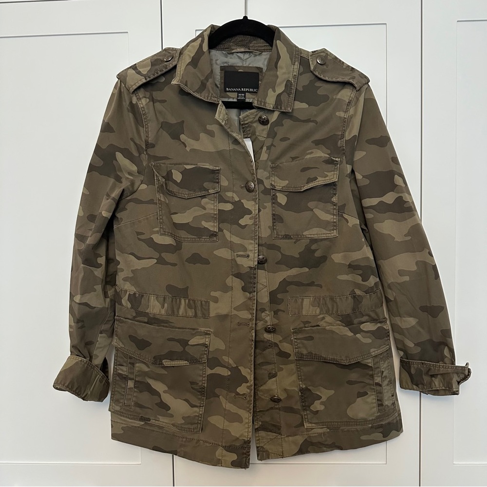 Banana Republic Women's Camouflage Jacket